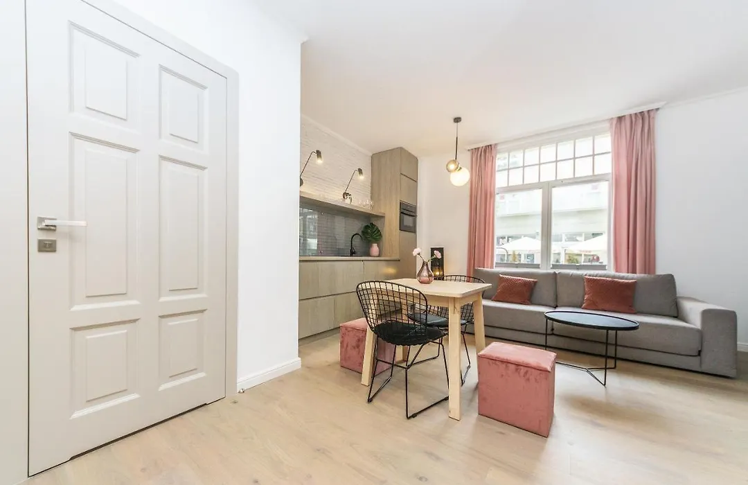Dr Apartments - Salt-1